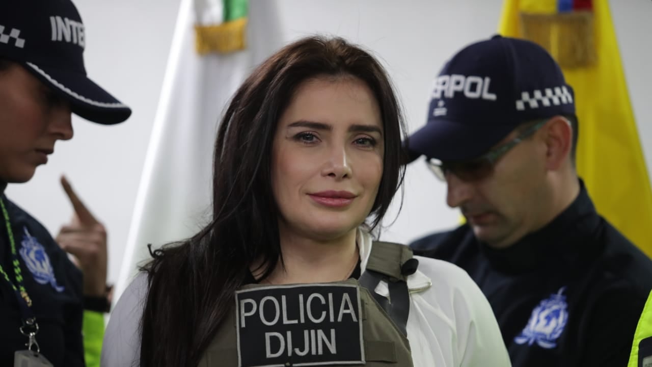 Aida Merlano brinda sus primeras declaraciones en la sede de la Dijín, luego de ser deportada de Venezuela.