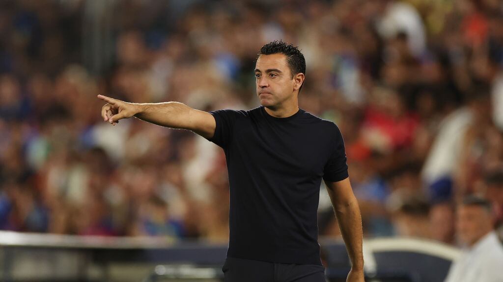 Xavi Hernández fue expulsado en el debut del Barcelona