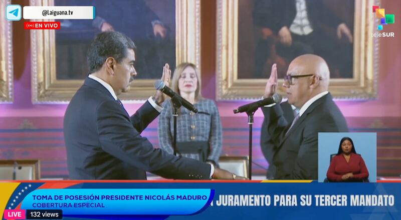 Juramento de Nicolás Maduro ante la Asamblea (Captura de TeleSUUR TV)