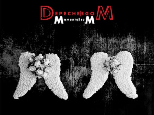 Recuerden que tienen que oír Memento Mori