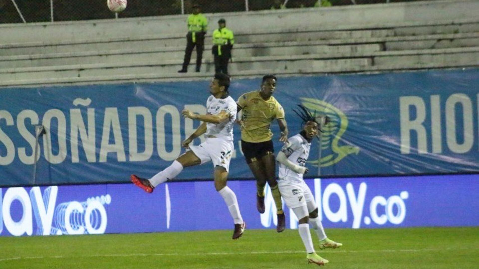 Áuguilas y Cali empataron.