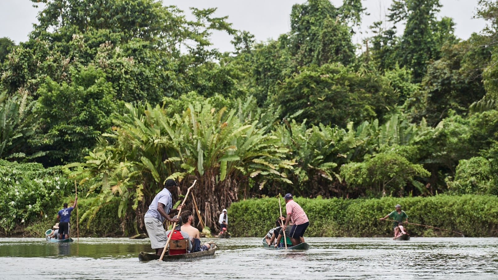 Contaminación textil en el Pacífico colombiano