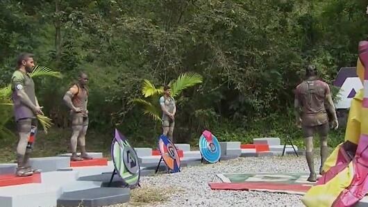 El participante quedó en pleno camino sin poder arrastrar un cajón mientras los otros tres capitanes le pasaban a un lado.