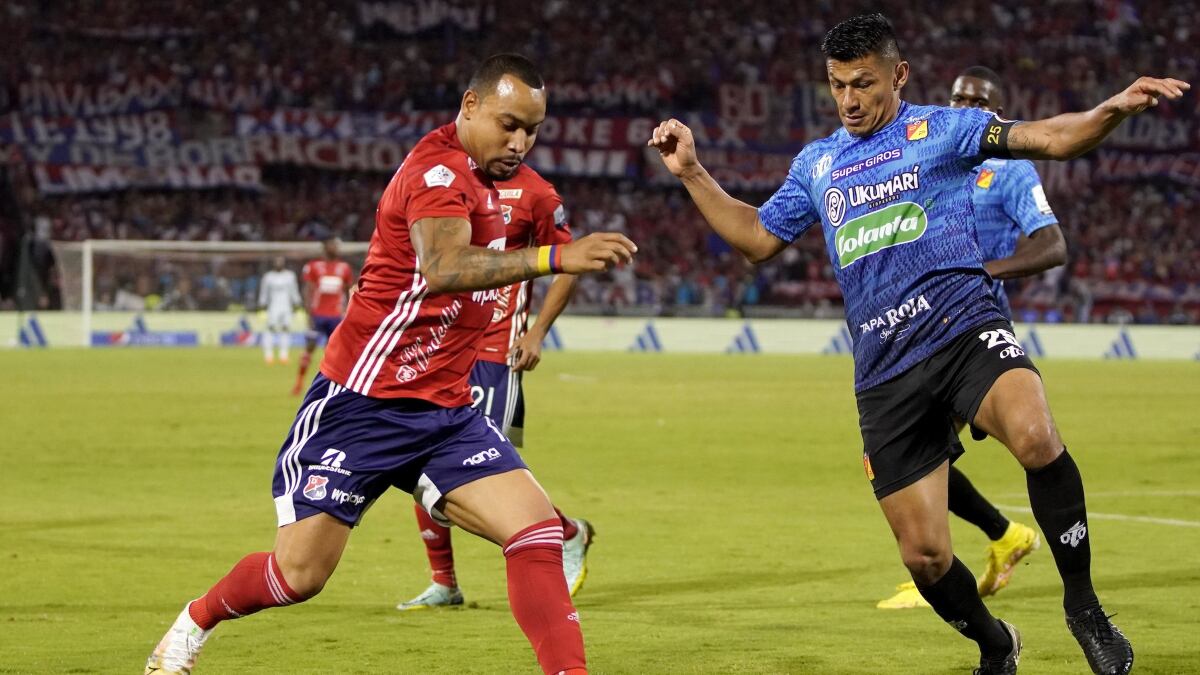 A Pereira lo quieren descender en el escritorio y quitarle el cupo a Copa