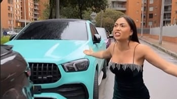 En el video la empresaria ‘Epa Colombia’ sale mostrando cada uno de los vehículos que tiene, pero de una forma que desconcertó a todos.