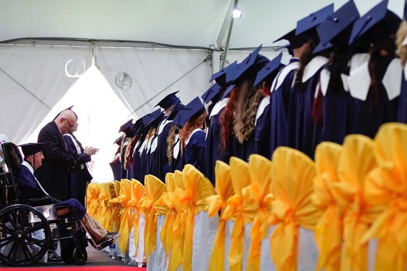 El Profe Montoya se graduó de la Universidad Minuto de Dios
