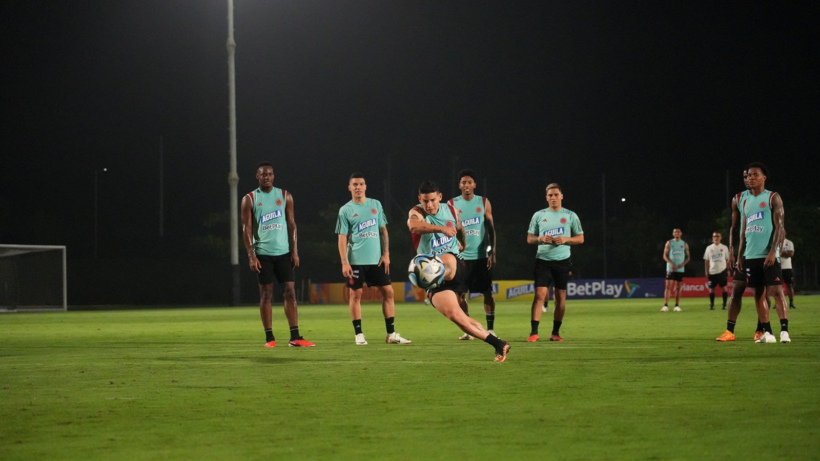 Una foto de James Rodriguez cuasó enorme revuelo entre la afición de la Selección Colombia