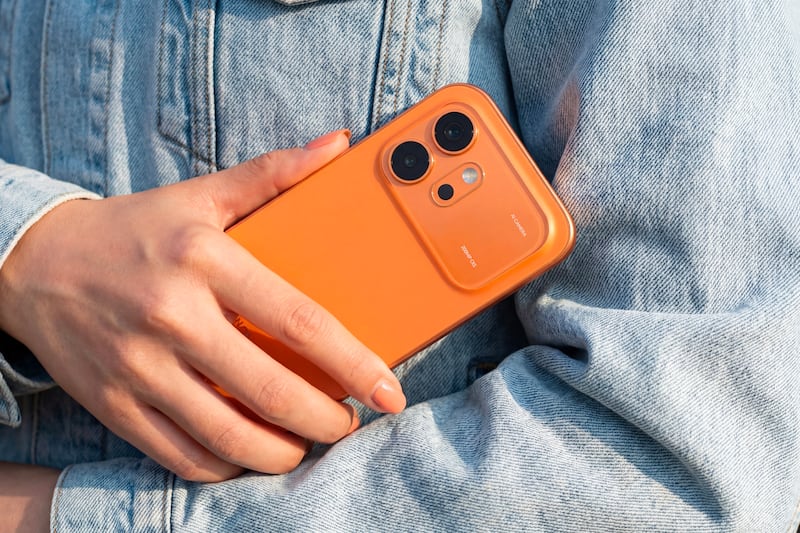 Este celular ya no toma fotos: ahora crea cine desde su galería