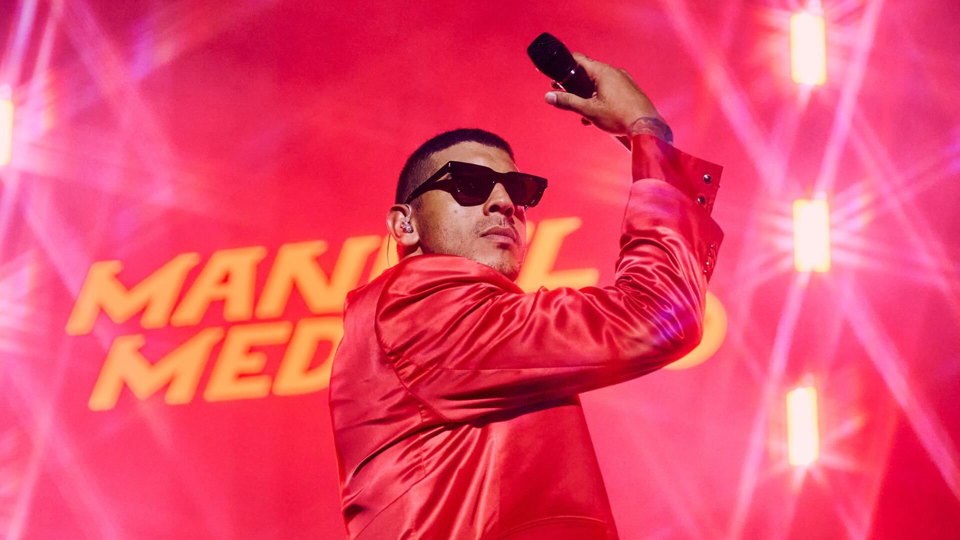 Manuel Medrano en el Movistar Arena: un concierto que se sintió como terapia para los bogotanos