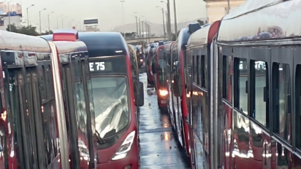 Transmilenio reportó falla mecánica de bus articulado