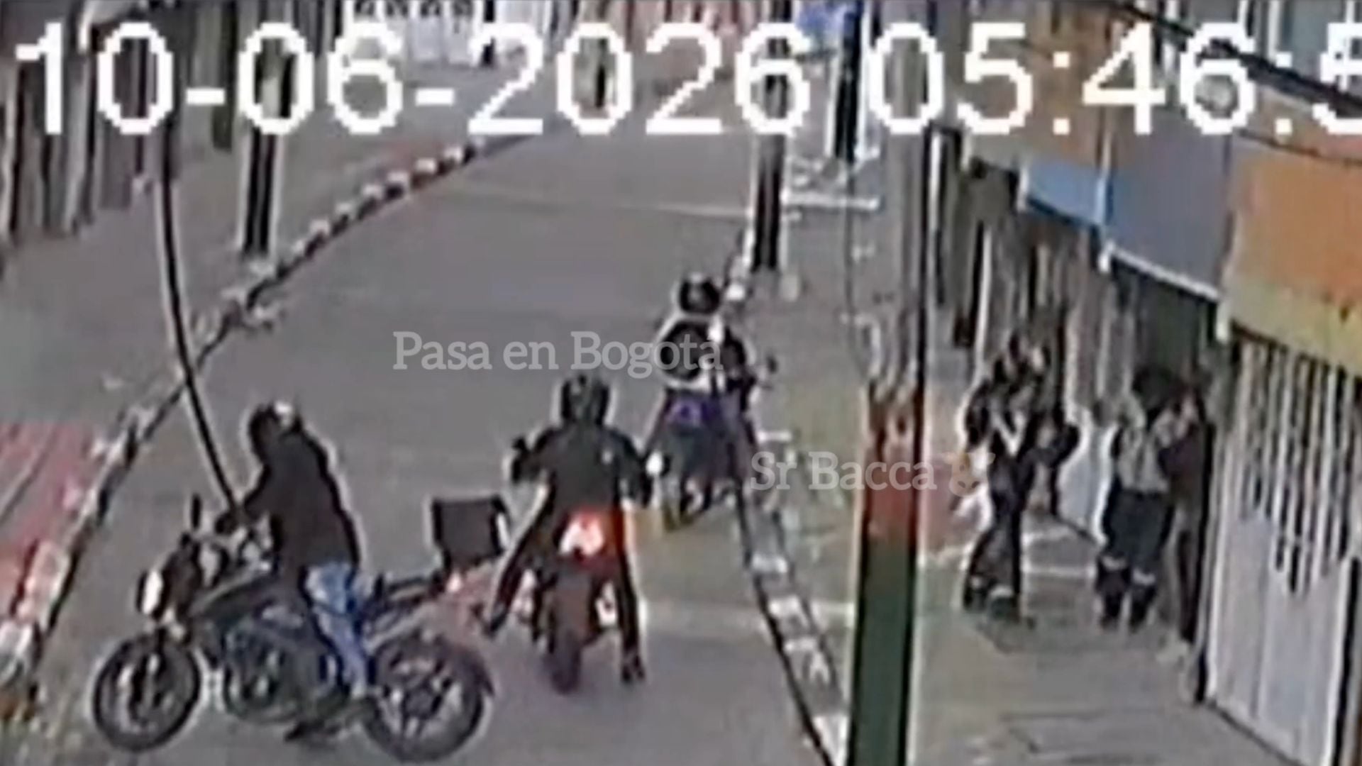 Cuatro delincuentes en dos motos dejaron sin nada a una pareja en Ciudad Bolívar
