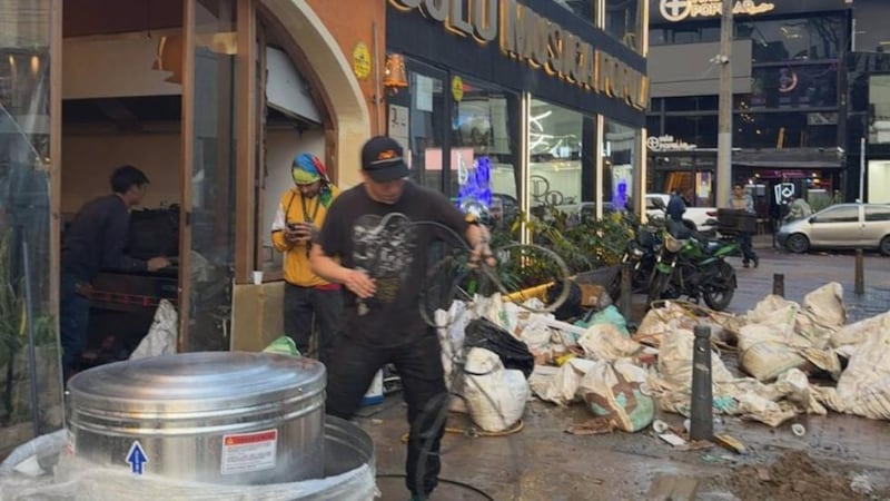 Reconocido restaurante mexicano de la 85 recibió importante sanción de la Alcaldía: un comercio 24 horas también fue sancionado