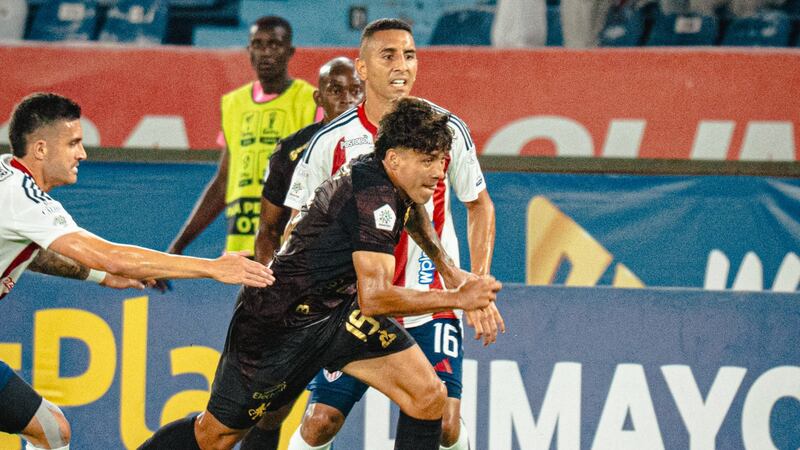 A América le encanta contratar hinchas del Junior: Otro futbolista ‘Escarlata’ se le declaró al ‘Tiburón’