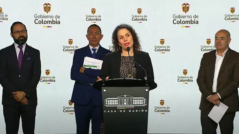 “Aerolíneas han tomado la decisión de no vender tiquetes para mantener una flexibilidad”: MinTransporte