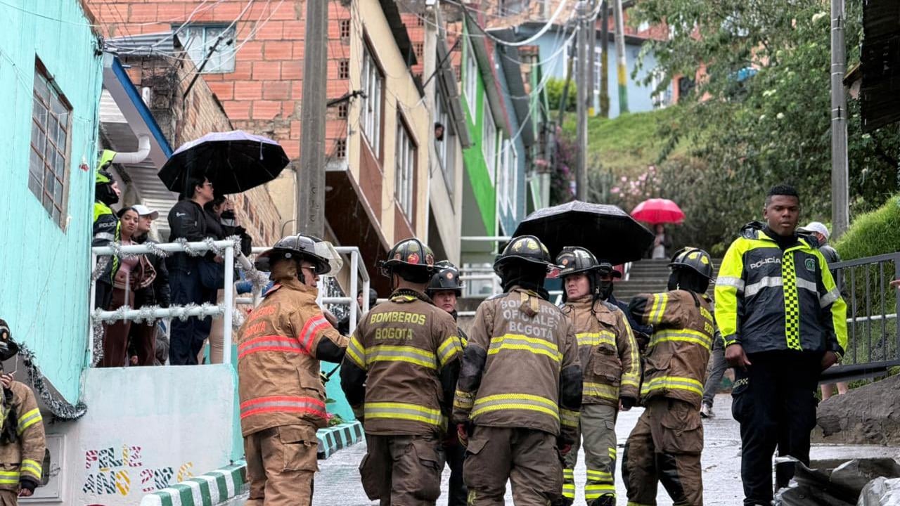 Bomberos Oficiales de Bogotá