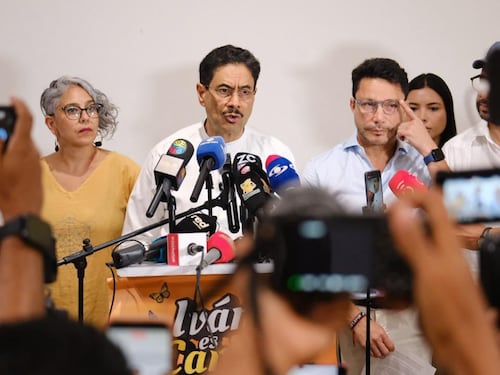 Otro candidato presidencial se bajó de su aspiración para apoyar a Iván Cepeda: ¿quién es?