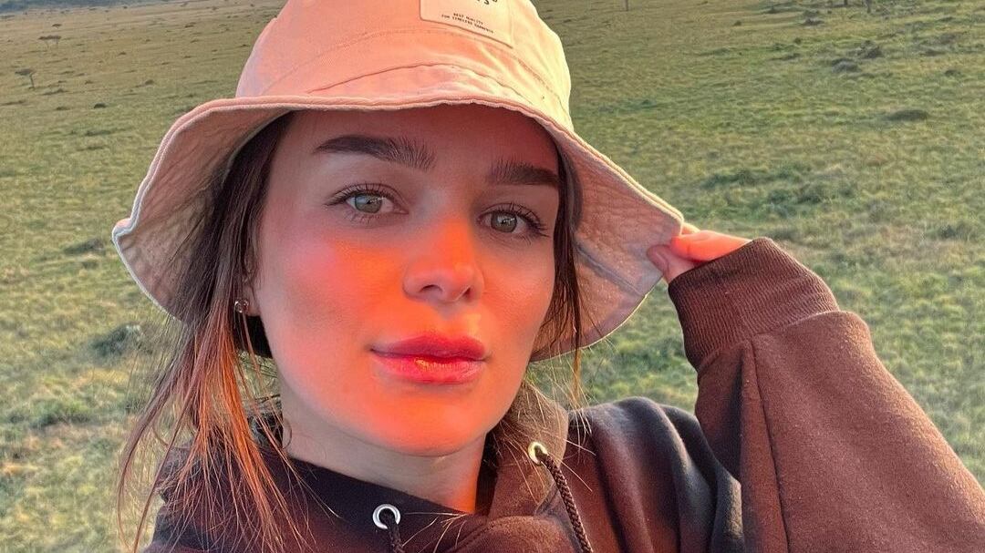 Hace poco Karol G confeso que su hermana Verónica Giraldo atravesaba por la crisis postparto y hasta le dedicó una de sus nuevas canciones.