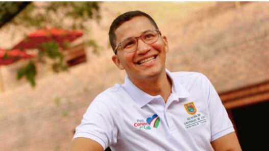 El secretario de Cultura de Cali se encuentra envuelto en una denuncia por presunto abuso sexual contra una mujer en medio de una fiesta en el Lago Calima, Darién