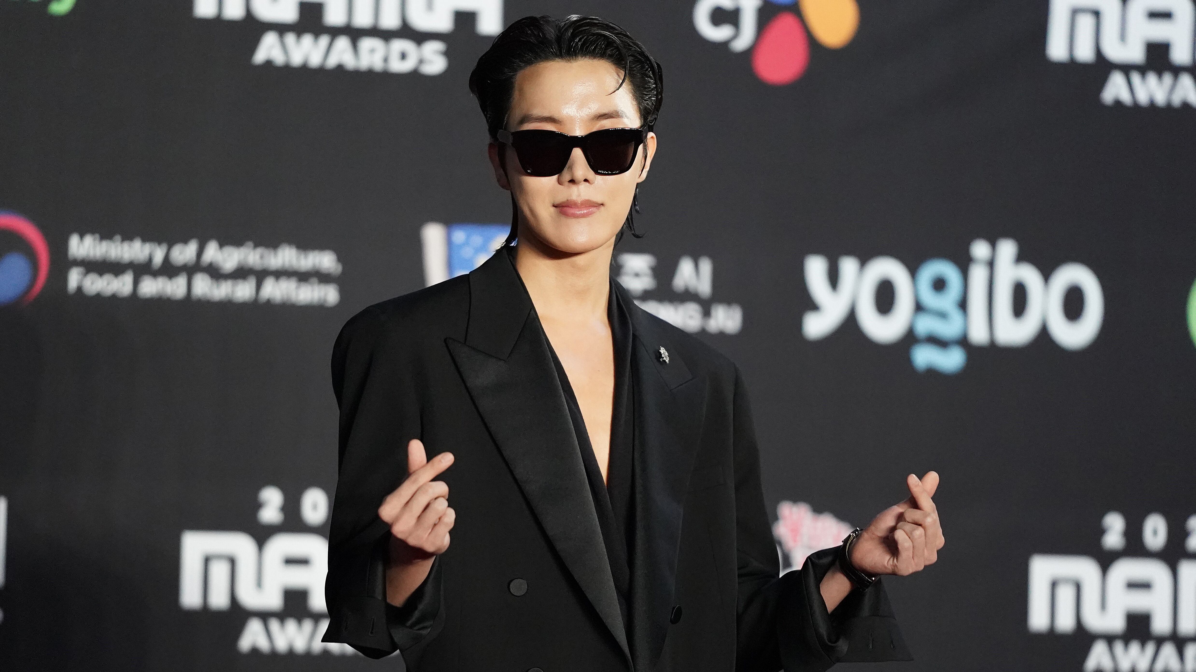 J Hope marca un hito en su carrera musical en importante certamen de Europa