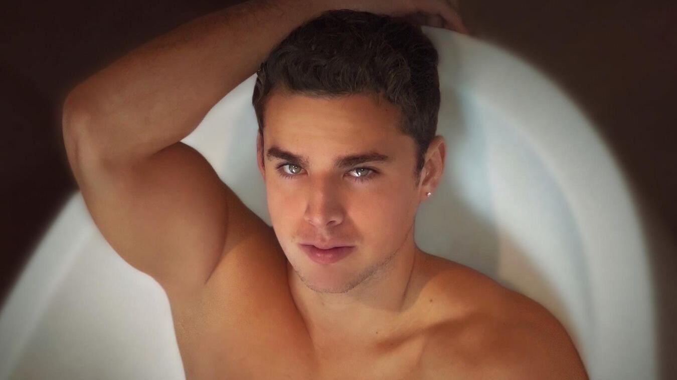 A JP del Desafió The Box dos mujeres le hicieron un trabajo para amarrarlo, y que incluso su pene no le funcionara.