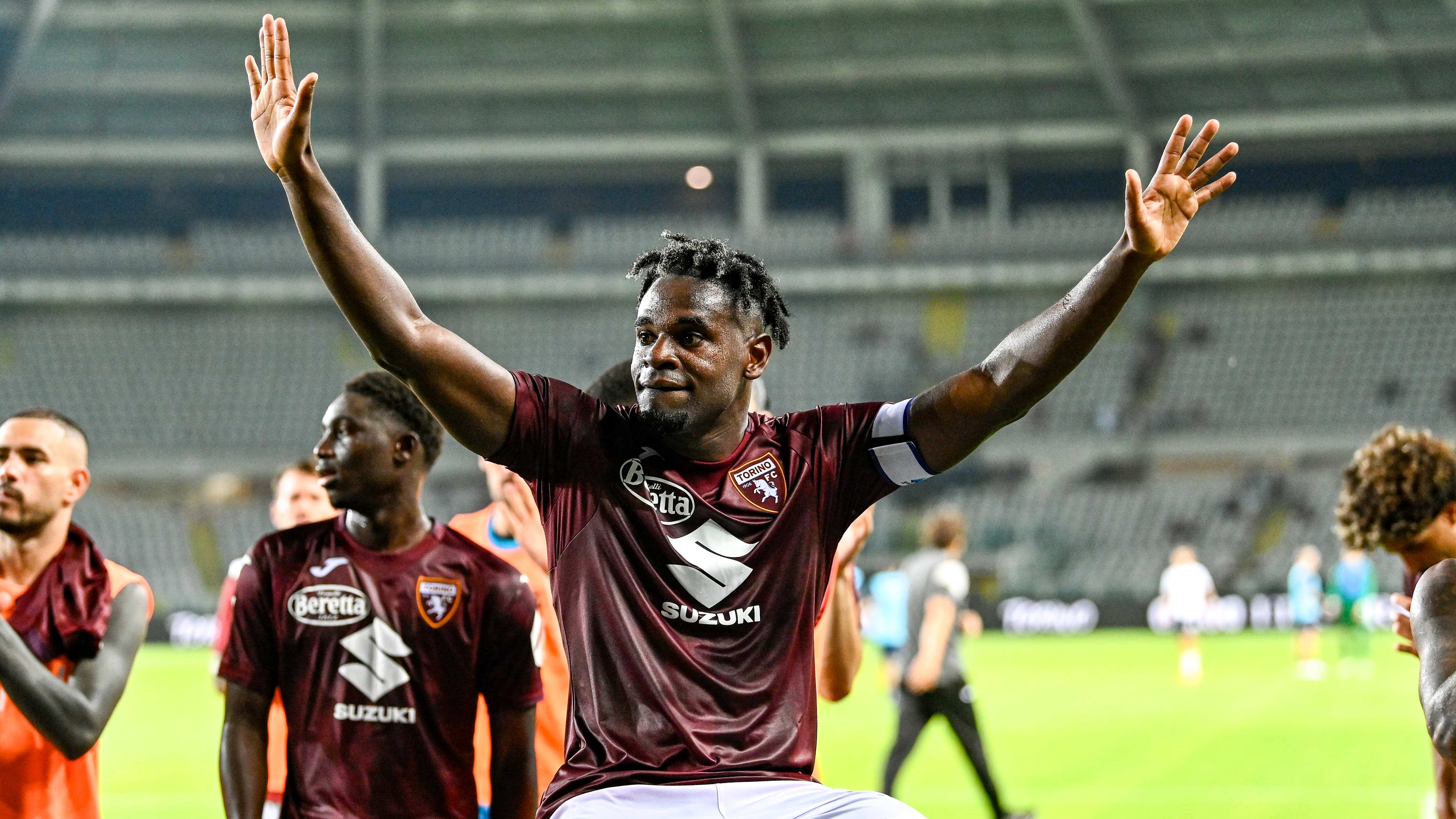 Duván Zapata sufrió una gravísima lesión y se perderá el resto de la temporada