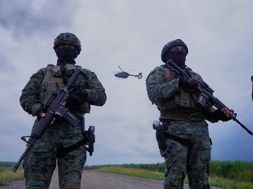 Nueva polémica diplomática entre Colombia y Ecuador: Aparece bomba en la frontera que generó tensión