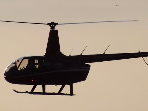 Robinson 66: El helicóptero en que viajaba el ex Presidente Sebastián Piñera y que capotó en Lago Ranco