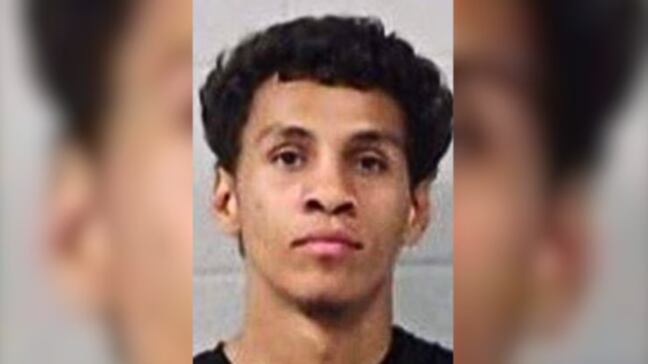 Intentó ahogar a su novia embarazada porque publicó las fotos del baby shower y su amante se enteró que iba a ser papá