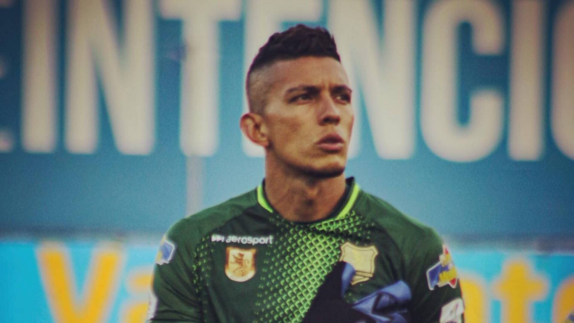 Juan David Valencia fue expulsado en América vs. Águilas Doradas porque tocó el balón fuera de su área