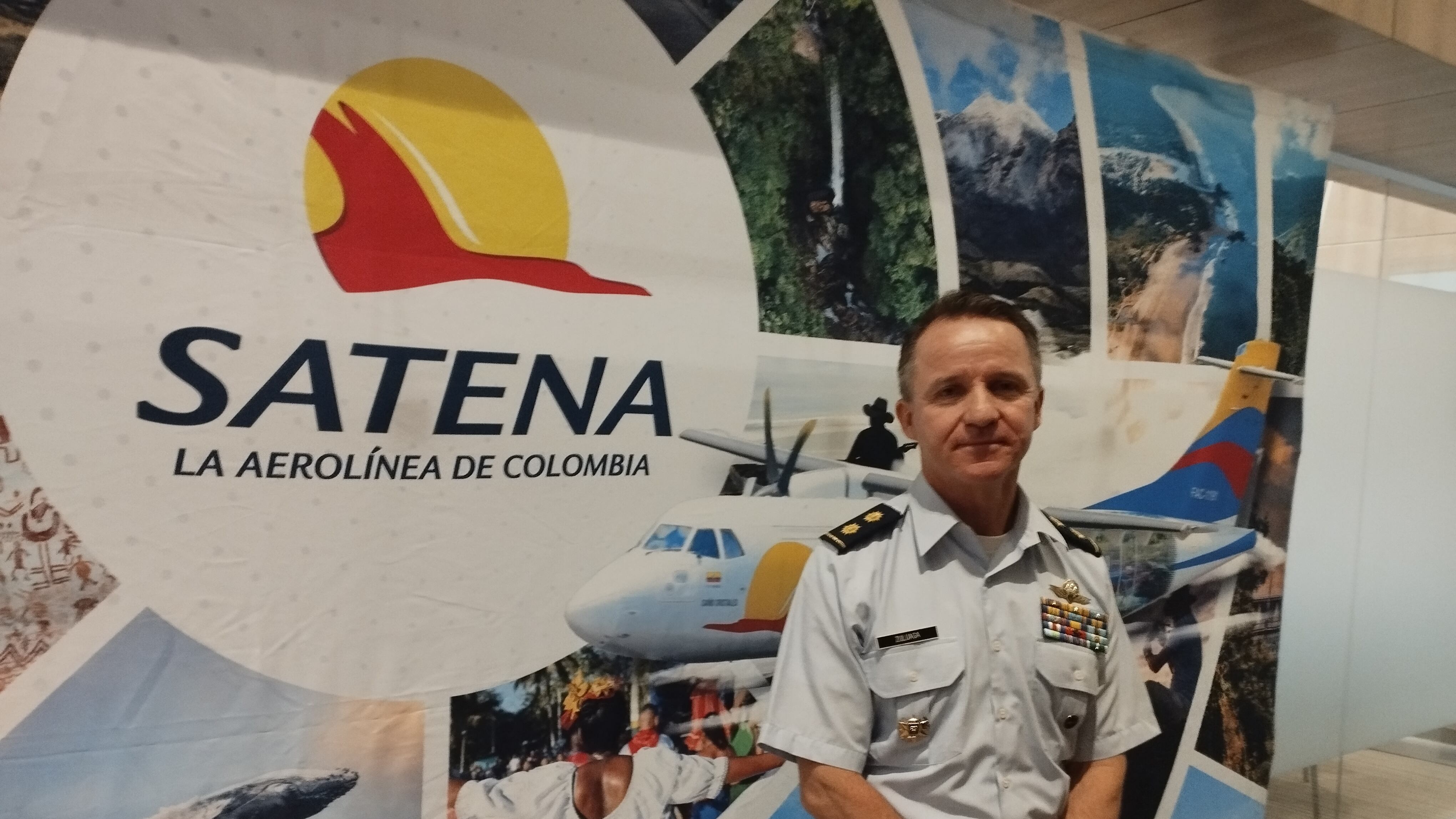 El brigadier general Oscar Zuluaga, presidente de SATENA.