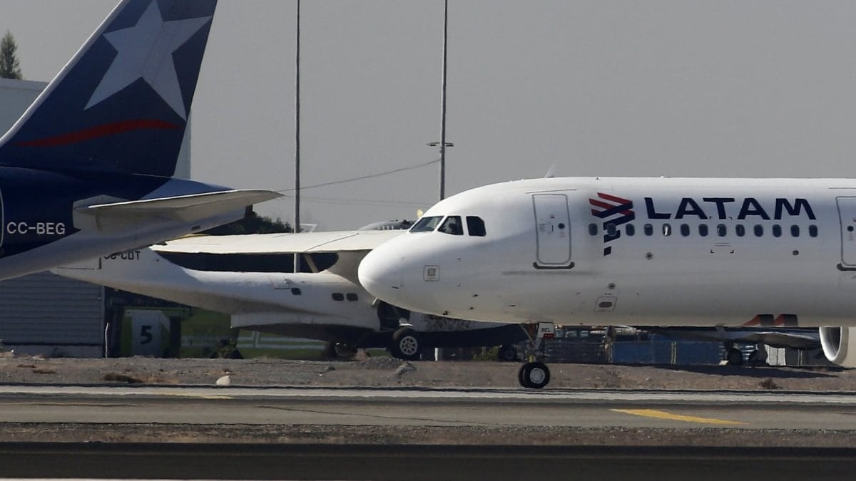 “Fui engañada”: Azafata chilena detenida en Nueva Zelanda enfrenta juicio por tráfico de drogas