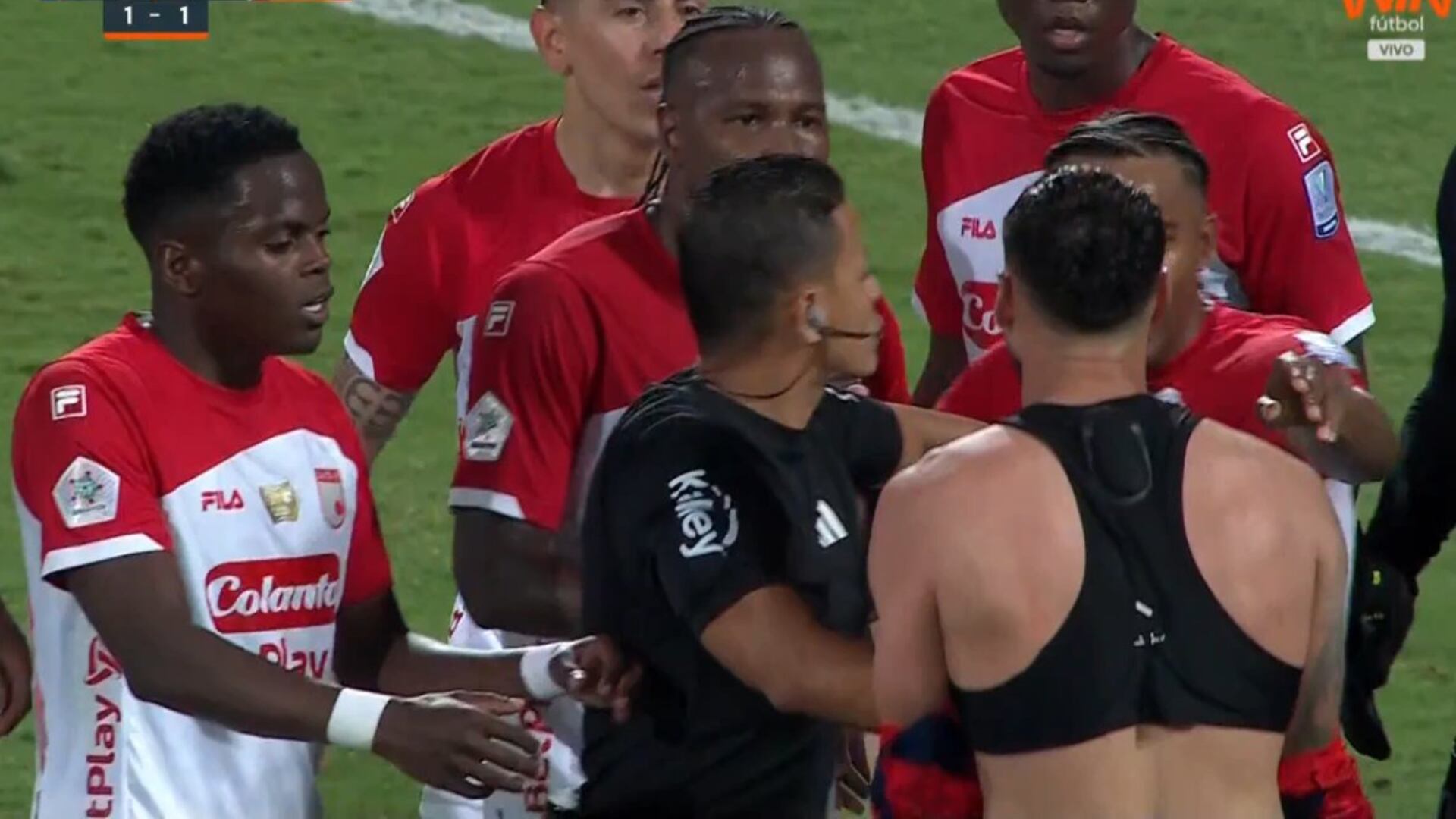 Jugador del DIM sin camiseta