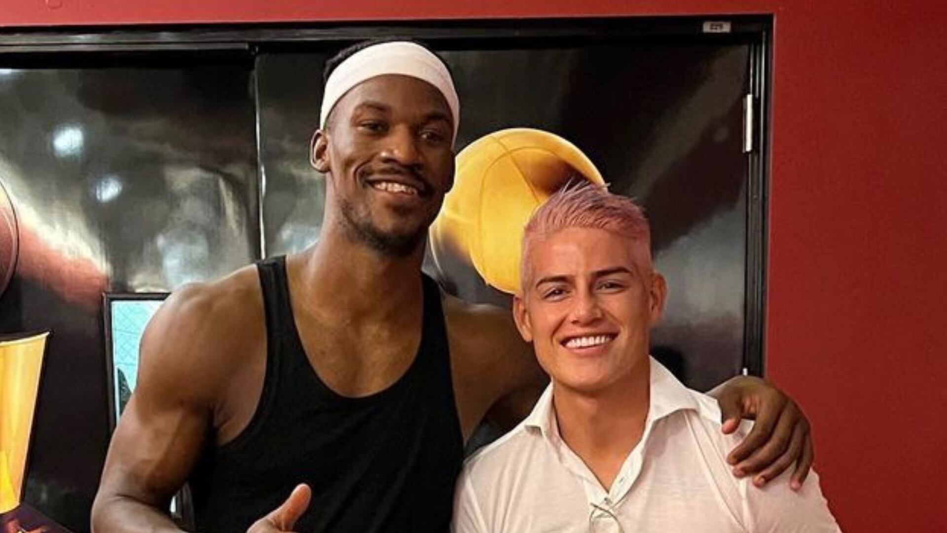 James Rodríguez felicitó a Jimmy Buttler por su clasificación a la final de la NBA