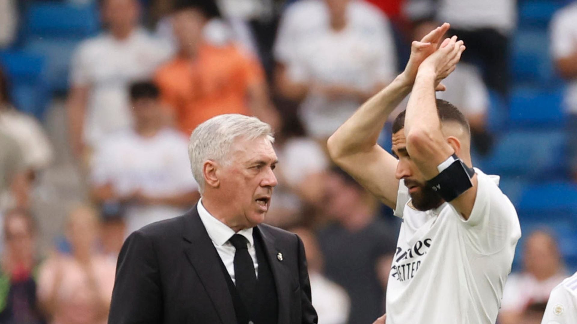 Carlo Ancelotti se mostró sorprendido por la salida de Karim Benzema.