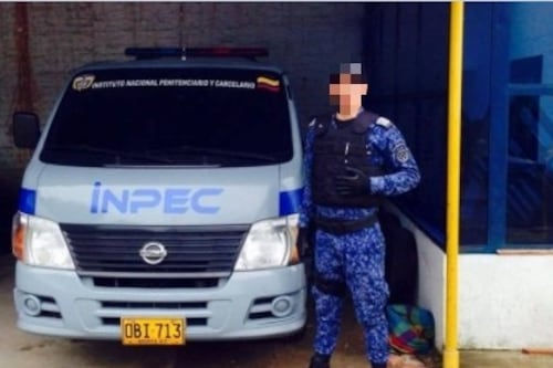 “Suelto y con brazalete del INPEC”: asesinan a hombre en la calle, con 29 anotaciones y casa por cárcel