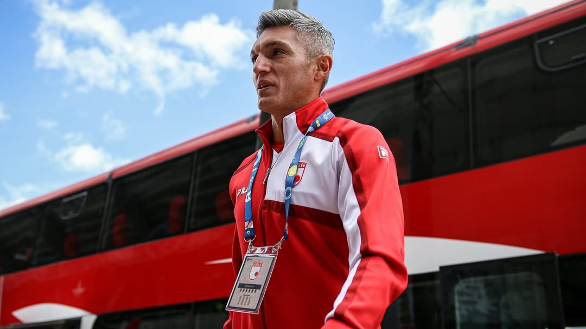 “Ganamos, pero no por nuestra hinchada”, Fuerte reclamo de Daniel Torres a los seguidores de Santa Fe