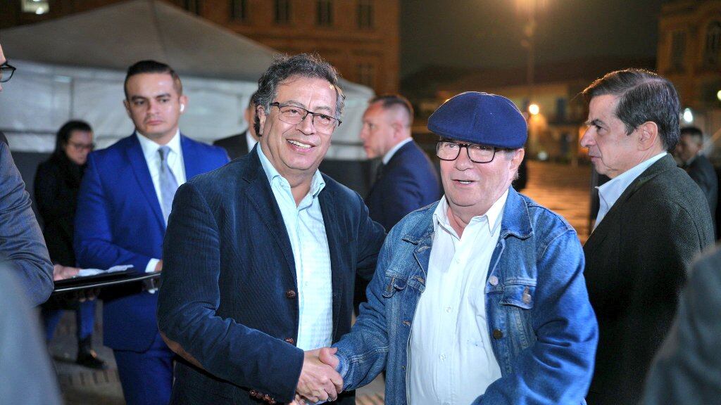 Reclamo Rodrigo Londoño a Gustavo Petro