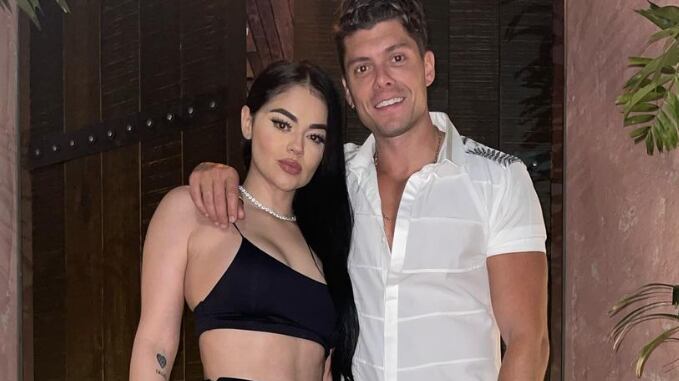 ignacio Baladán pidió matrimonio a la influencer colombiana La Segura.