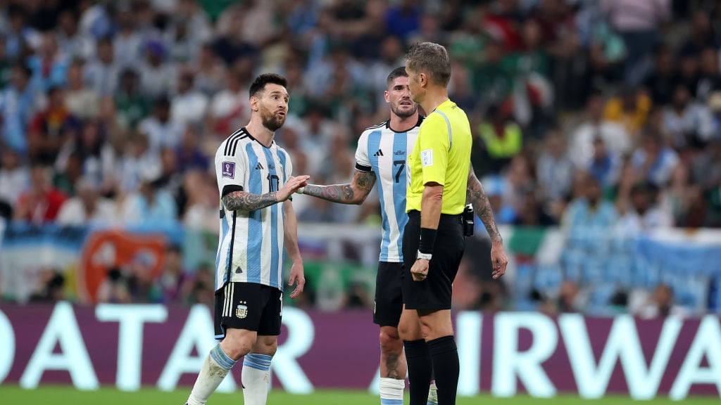 “Argentina a la final”: Indignación por árbitro para Argentina vs Croacia