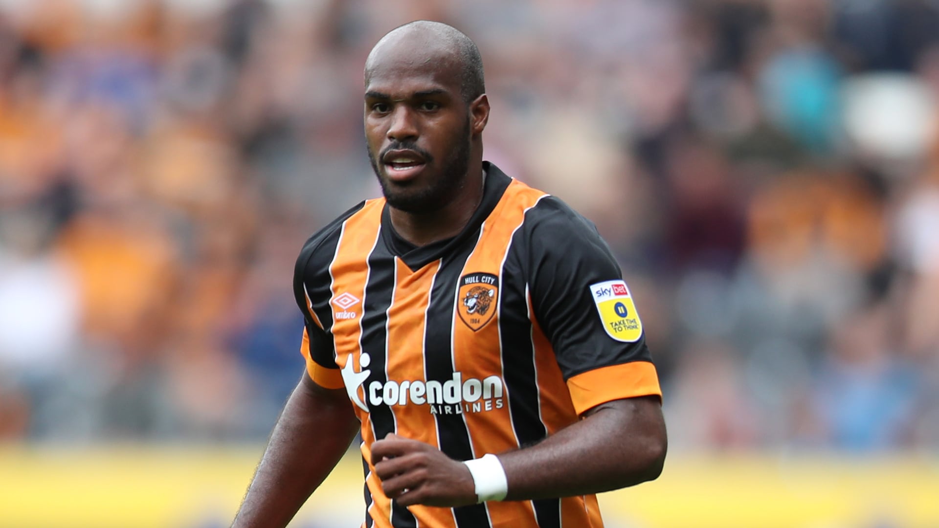 Óscar Estupiñán - Hull City