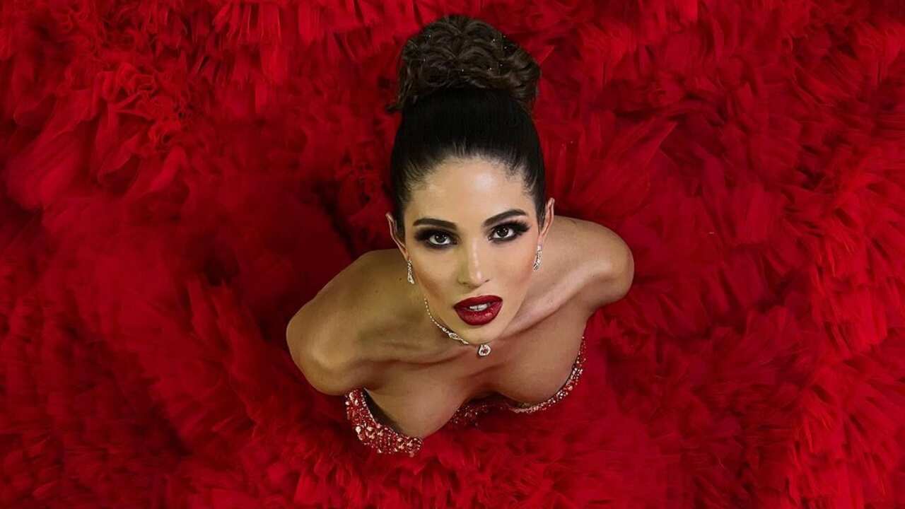 Mara Cifuentes - modelo trans