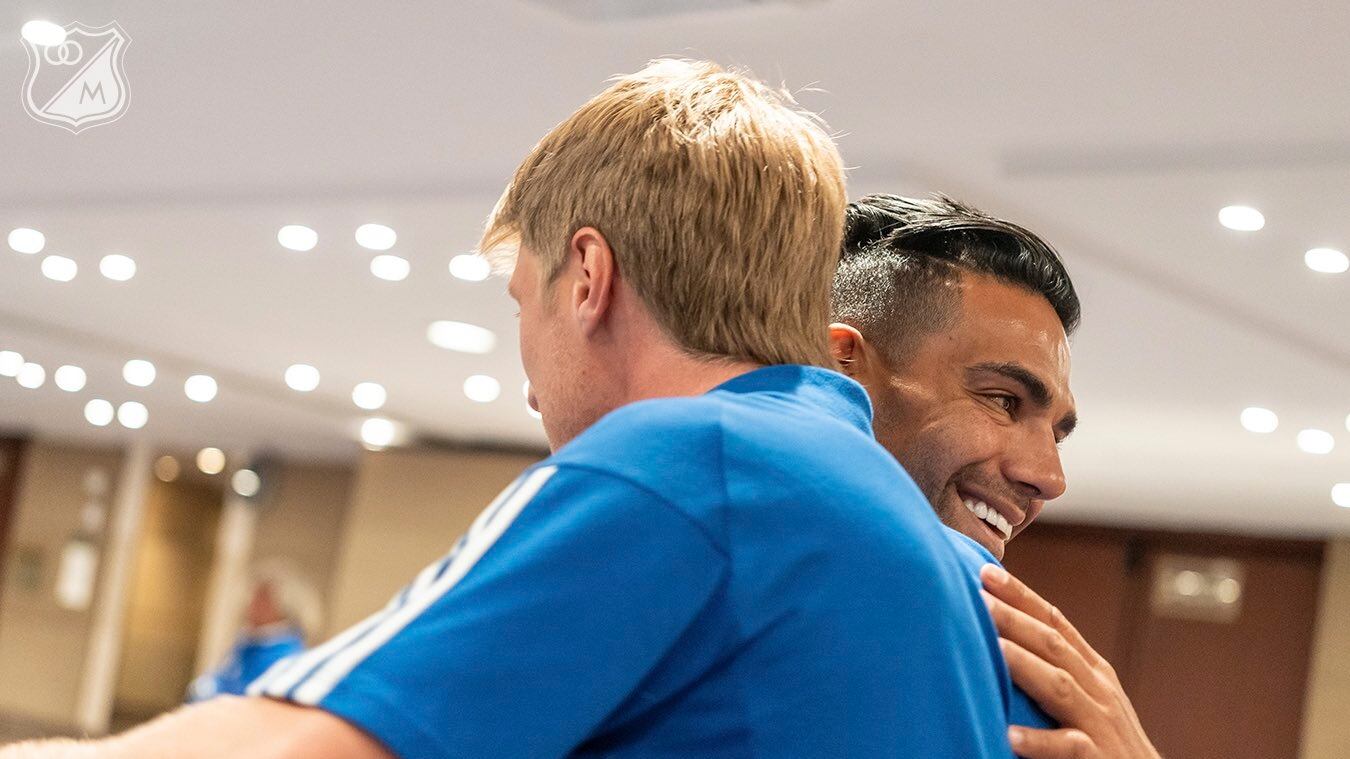 Falcao y Andrés Llinás en su llegada a Millonarios