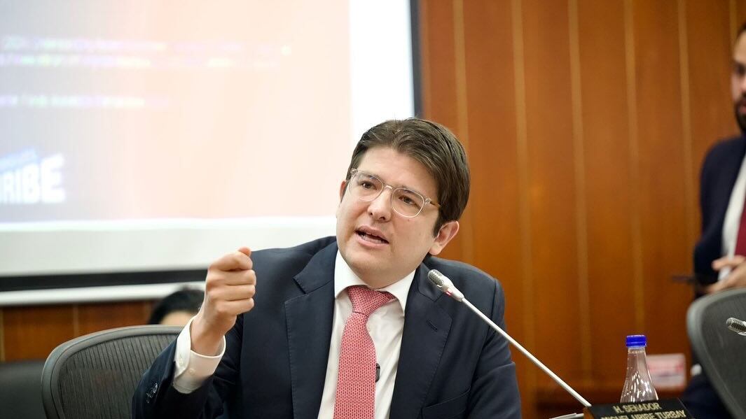 Senador Miguel Uribe.