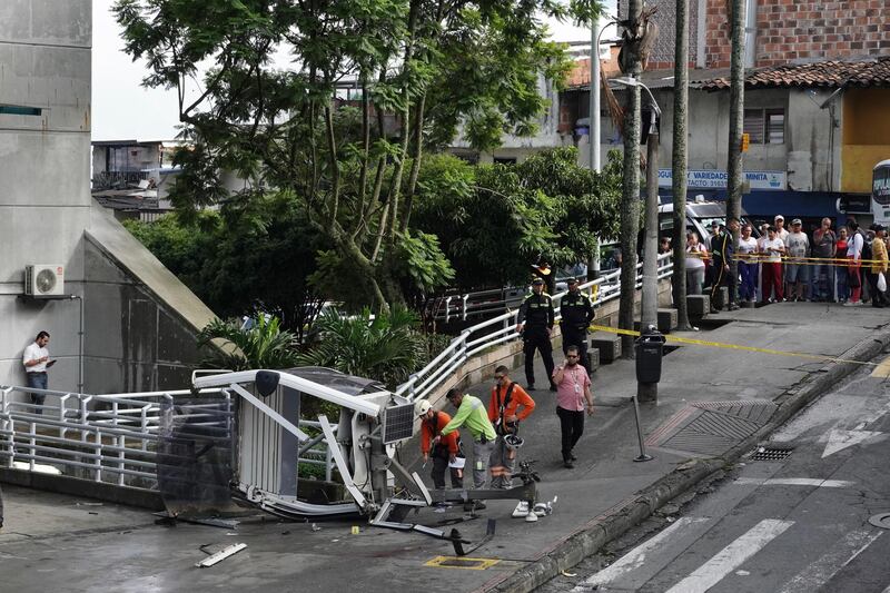 Una cabina del metrocable se desplomó en Medellín