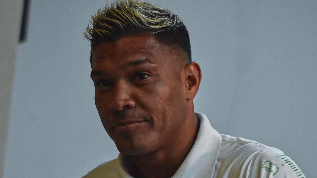 Teófilo Gutiérrez se ‘agarró’ con los hinchas de Bucaramanga que le dijeron gordo