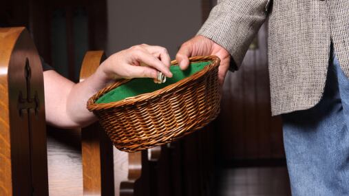 Impuestos para las iglesias en Colombia