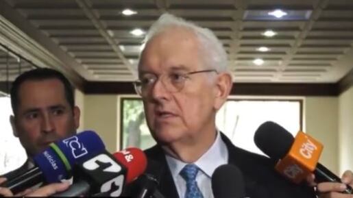 Ministro de Hacienda reconoce el efecto de las declaraciones en el precio del dólar