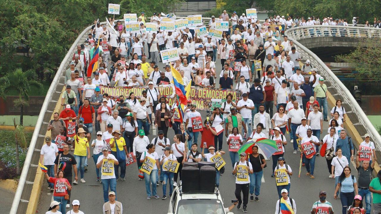 Manifestación en Cali a favor de las reformas de Gustavo Petro