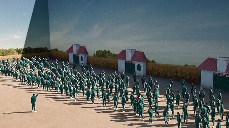 ‘El Juego del Calamar’: así lucirían Ángela Aguilar, Shakira y otras estrellas como jugadores