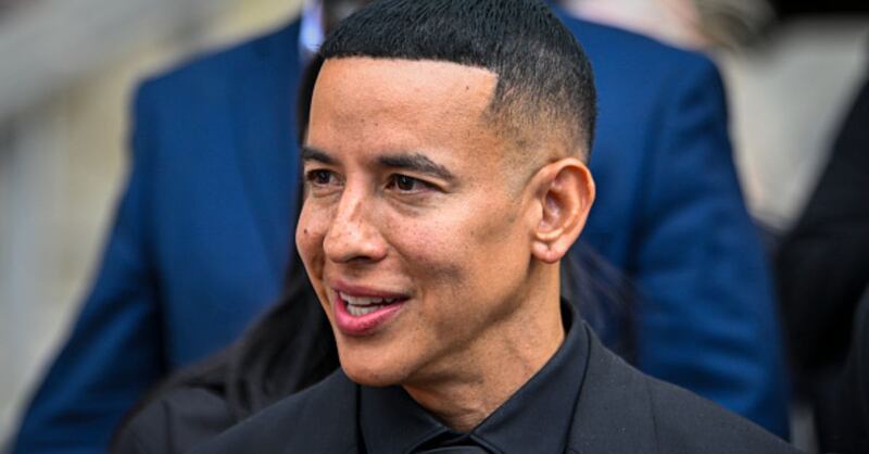 “Provocando lástima”: hija de Daddy Yankee causa indignación tras “celebrar” así el divorcio de sus padres